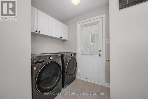 9 Shannondoe Crescent, Ottawa, ON - Indoor Photo Showing Laundry Room