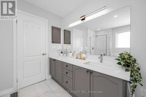 9 Shannondoe Crescent, Ottawa, ON - Indoor Photo Showing Bathroom