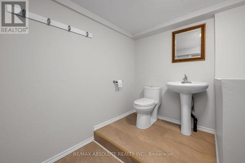 9 Shannondoe Crescent, Ottawa, ON - Indoor Photo Showing Bathroom