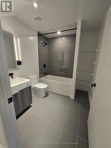 1610 - 177 Broadway Avenue, Toronto, ON - Indoor Photo Showing Bathroom