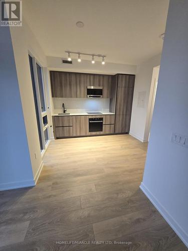 1610 - 177 Broadway Avenue, Toronto, ON - Indoor Photo Showing Kitchen