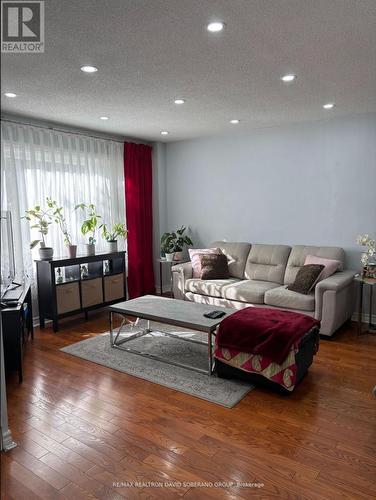 759 Wilson Heights Boulevard, Toronto, ON - Indoor Photo Showing Other Room