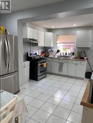 759 Wilson Heights Boulevard, Toronto, ON - Indoor Photo Showing Kitchen