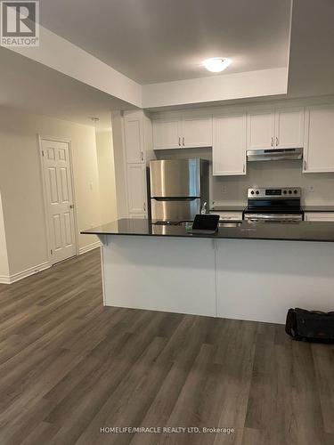 607 - 1034 Reflection Place, Pickering, ON - Indoor Photo Showing Kitchen