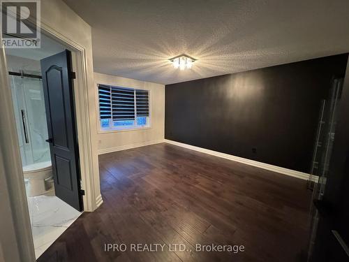 106 Thoroughbred Boulevard, Hamilton, ON - Indoor Photo Showing Other Room