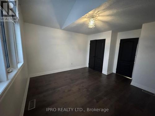 106 Thoroughbred Boulevard, Hamilton, ON - Indoor Photo Showing Other Room