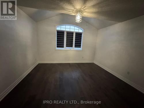 106 Thoroughbred Boulevard, Hamilton, ON - Indoor Photo Showing Other Room