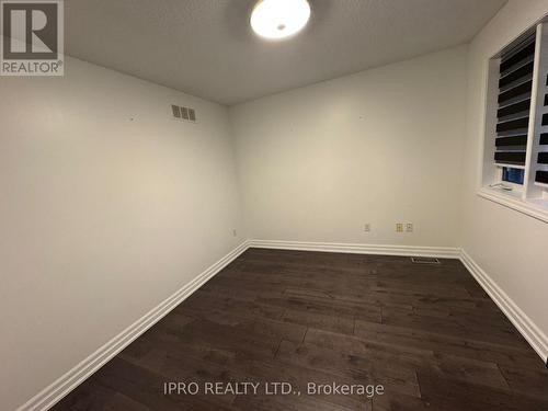 106 Thoroughbred Boulevard, Hamilton, ON - Indoor Photo Showing Other Room