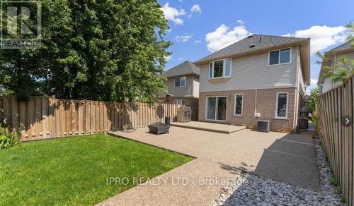 106 Thoroughbred Boulevard, Hamilton, ON - Outdoor