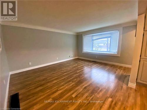 312 East 45Th Street, Hamilton, ON - Indoor Photo Showing Other Room