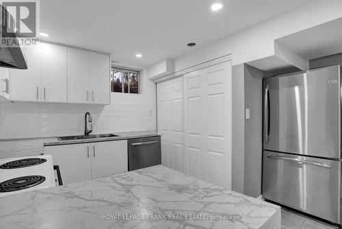 1164 Lisgar Avenue, Oshawa (Donevan), ON - Indoor Photo Showing Kitchen