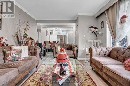 1164 Lisgar Avenue, Oshawa (Donevan), ON - Indoor Photo Showing Living Room