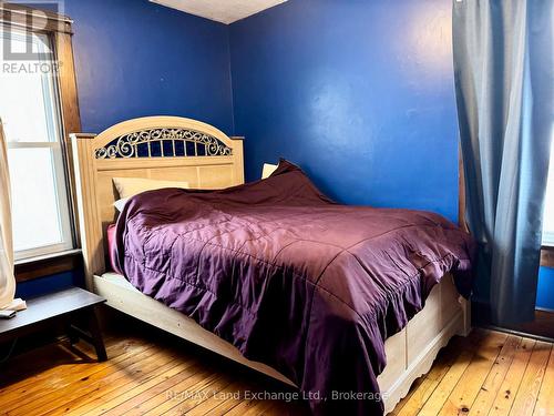 79 Albert Street, Saugeen Shores, ON - Indoor Photo Showing Bedroom