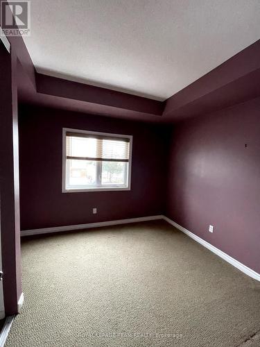 B - 139 Oldfield Street, Ottawa, ON - Indoor Photo Showing Other Room