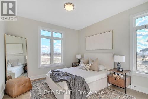 237 Trudeau Crescent, Russell, ON - Indoor Photo Showing Bedroom