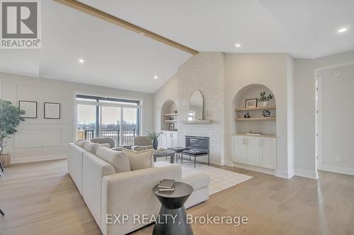 237 Trudeau Crescent, Russell, ON - Indoor Photo Showing Living Room With Fireplace