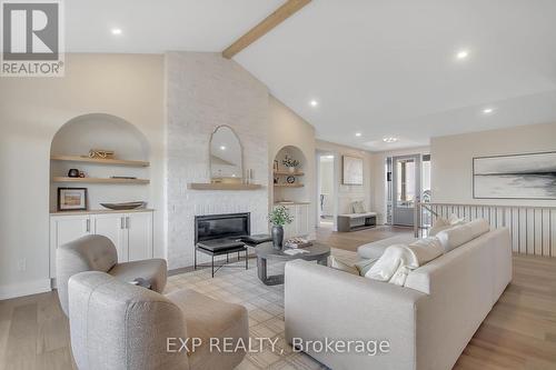 237 Trudeau Crescent, Russell, ON - Indoor Photo Showing Living Room With Fireplace