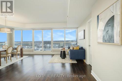 809 - 200 Inlet Private, Ottawa, ON - Indoor Photo Showing Living Room