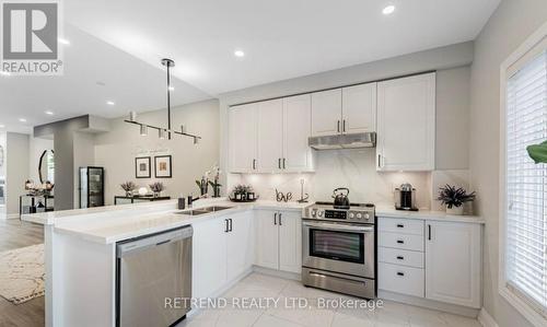 8H Hycrest Avenue, Toronto, ON - Indoor Photo Showing Kitchen With Double Sink With Upgraded Kitchen