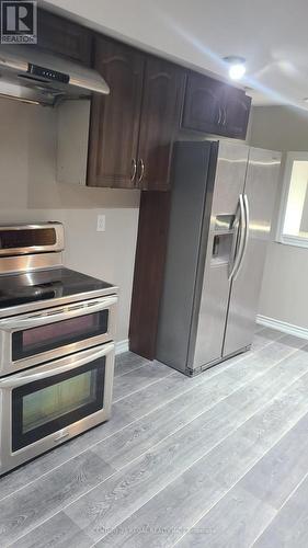 39 Laurentide Crescent, Brampton, ON - Indoor Photo Showing Kitchen