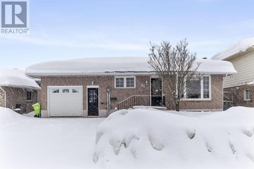 41 Pozzebon Cres, Sault Ste. Marie, ON - Outdoor