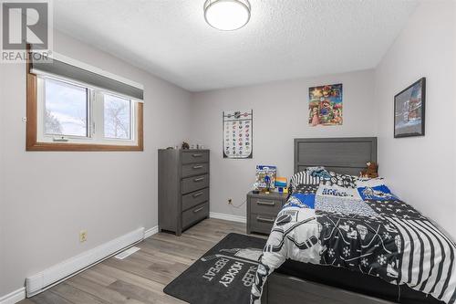 41 Pozzebon Cres, Sault Ste. Marie, ON - Indoor Photo Showing Bedroom