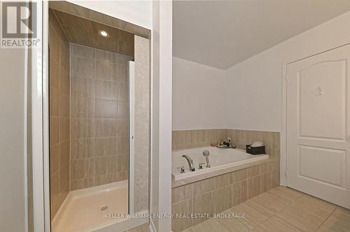 1346 Harlstone Crescent, Oshawa (Taunton), ON - Indoor Photo Showing Bathroom