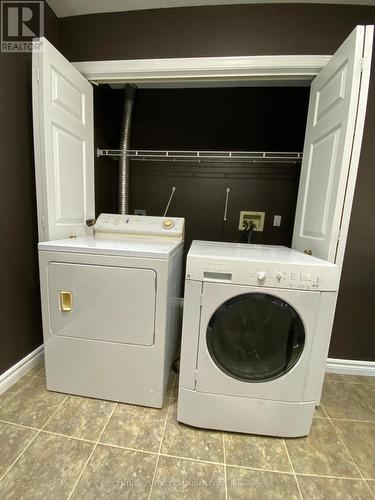 8 - 1500 Richmond Street, London, ON - Indoor Photo Showing Laundry Room