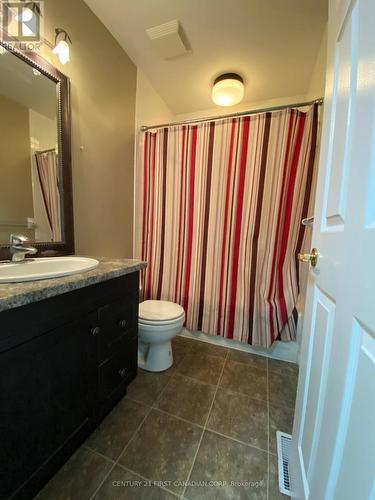 8 - 1500 Richmond Street, London, ON - Indoor Photo Showing Bathroom