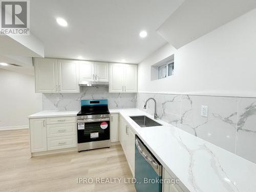 Bsmt - 2417 Bonner Road, Mississauga, ON - Indoor Photo Showing Kitchen