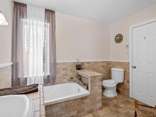 Salle de bains - 170 Rue Du Lac-Piché, Sainte-Marguerite-Du-Lac-Masson, QC - Indoor Photo Showing Bathroom