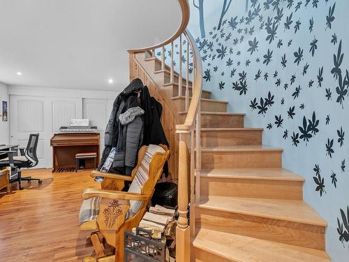 Escalier - 170 Rue Du Lac-Piché, Sainte-Marguerite-Du-Lac-Masson, QC - Indoor Photo Showing Other Room