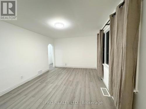 21 Barnes Road, St. Catharines, ON - Indoor Photo Showing Other Room