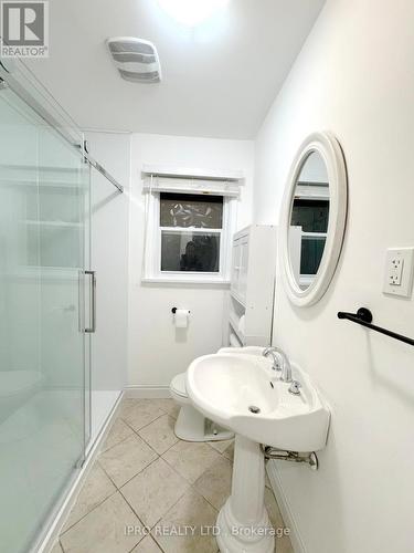 21 Barnes Road, St. Catharines, ON - Indoor Photo Showing Bathroom