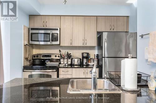 608 - 801 Sheppard Avenue W, Toronto, ON - Indoor Photo Showing Kitchen With Stainless Steel Kitchen