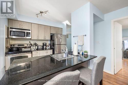 608 - 801 Sheppard Avenue W, Toronto, ON - Indoor Photo Showing Kitchen With Stainless Steel Kitchen