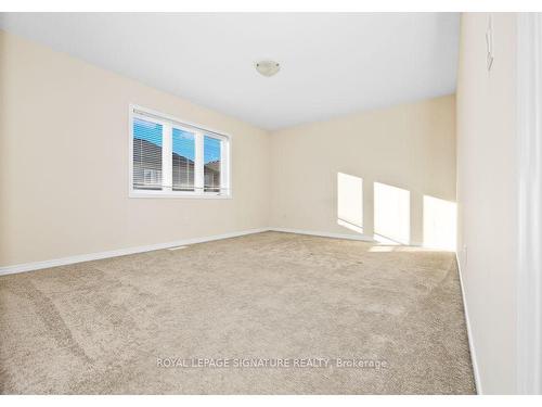 21 Cloy Dr, Thorold, ON - Indoor Photo Showing Other Room