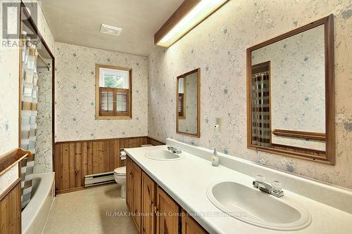 104 Ridgeview Drive, Blue Mountains (Blue Mountain Resort Area), ON - Indoor Photo Showing Bathroom