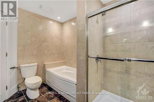 144 Montauk, Ottawa, ON - Indoor Photo Showing Bathroom