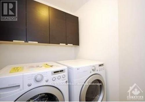 144 Montauk, Ottawa, ON - Indoor Photo Showing Laundry Room