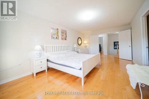 M & 2Nd - 66 Lindenshire Avenue, Vaughan, ON - Indoor Photo Showing Bedroom