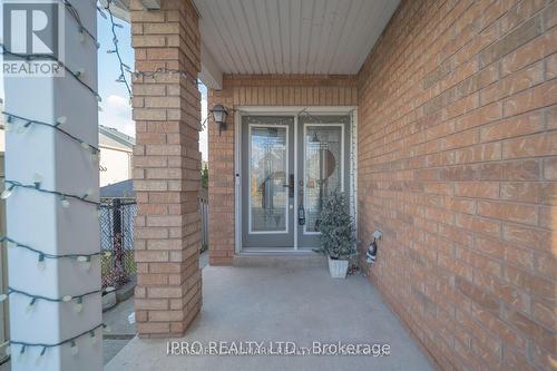 M & 2Nd - 66 Lindenshire Avenue, Vaughan, ON - Outdoor With Exterior