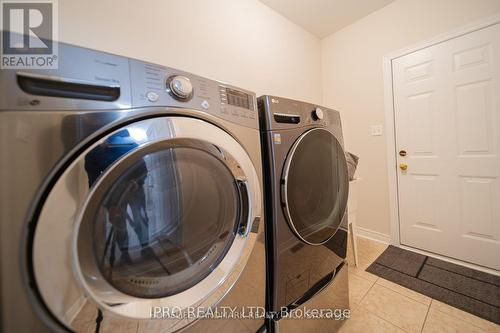 M & 2Nd - 66 Lindenshire Avenue, Vaughan, ON - Indoor Photo Showing Laundry Room