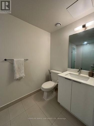 415E - 576 Front Street W, Toronto, ON - Indoor Photo Showing Bathroom