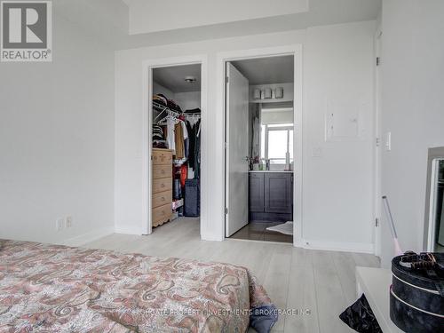 3509 - 2220 Lake Shore Boulevard W, Toronto, ON - Indoor Photo Showing Bedroom