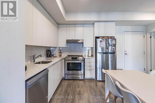 304 - 120 Canon Jackson Drive, Toronto, ON - Indoor Photo Showing Kitchen With Stainless Steel Kitchen