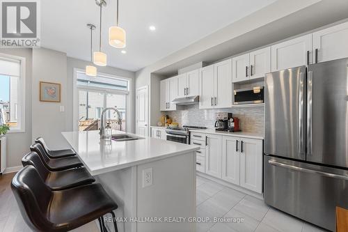 39 Gardenpost Terrace, Ottawa, ON - Indoor Photo Showing Kitchen With Stainless Steel Kitchen With Double Sink With Upgraded Kitchen