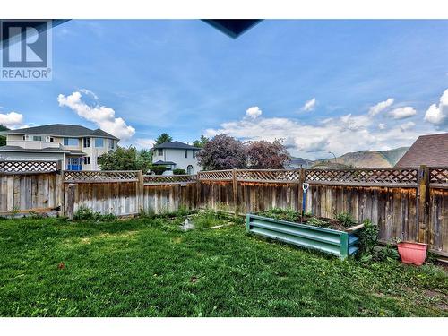 2802 Squamish Court, Kamloops, BC - Outdoor