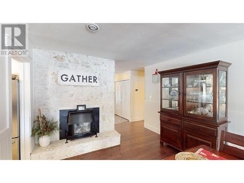 2001 4Th Avenue S, Cranbrook, BC - Indoor Photo Showing Living Room With Fireplace