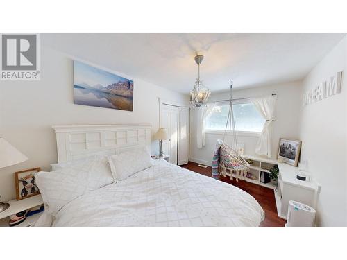 2001 4Th Avenue S, Cranbrook, BC - Indoor Photo Showing Bedroom